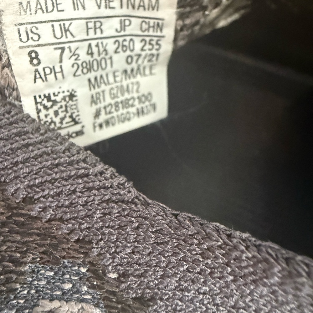 Yeezy Boost 380 - Picture 5 of 5